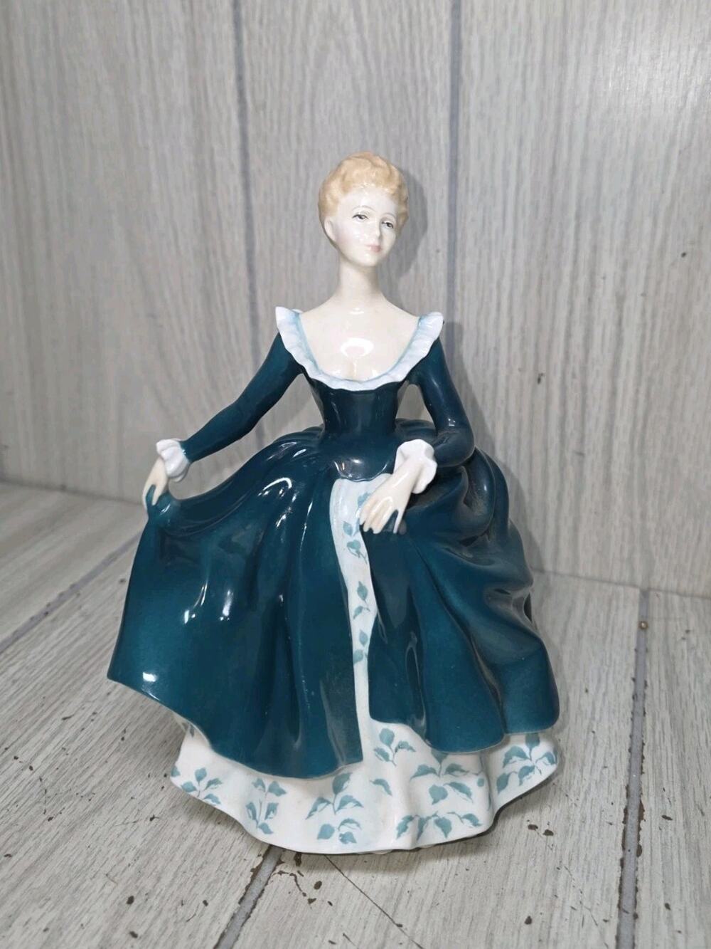 Vtg 1970 Royal Doulton Janine Figurine HN 2461 England Victorian Collectors